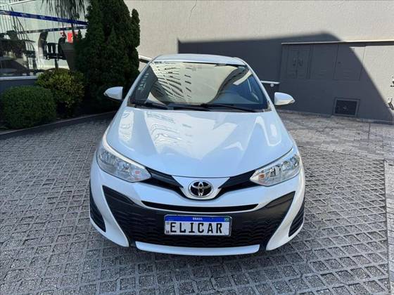 TOYOTA YARIS 1.5 16V FLEX XL PLUS CONNECT MULTIDRIVE TOYOTA YARIS 1.5 16V FLEX XL PLUS CONNECT MULTIDRIVE